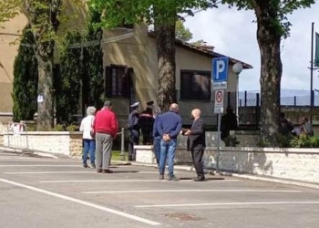 “La propaganda e gli insulti del primo cittadino badano soltanto alle apparenze, mentre Porano affonda”