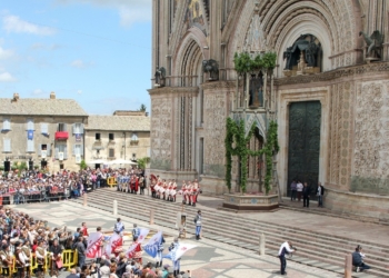 “Orvieto in Fiore”, “Festa della Pentecoste” e “Palio della Palombella”, disciplina della circolazione nel centro storico