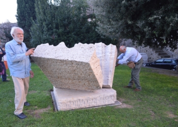 Lo scultore Claudio Capotondi nominato socio onorario della STAS