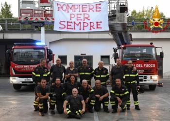 Il capo reparto dei Vigili del Fuoco Stefano Petrucci va in pensione