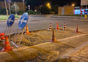 Lavori ai piedi della Rupe, le ambulanze fanno lo slalom tra buche e cartelli