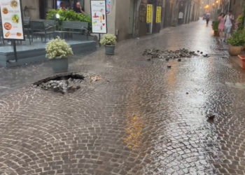 Bomba d’acqua sull’Orvietano, nel centro storico saltano i Sampietrini. Chiuso il Pozzo di San Patrizio