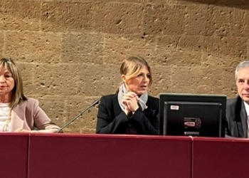 Ospedale: illustrati progetti per il futuro, cittadini protestano. Tardani: “Ho sempre evidenziato le criticità della sanità territoriale”