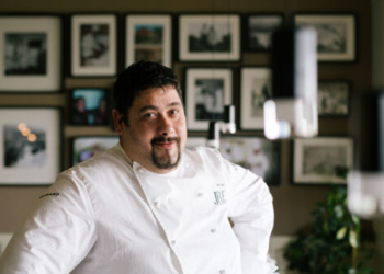 Nasce “Moffice”, il Pandoro ultra soffice con farina di farro che lo chef Paolo Trippini ha dedicato alla sua Umbria