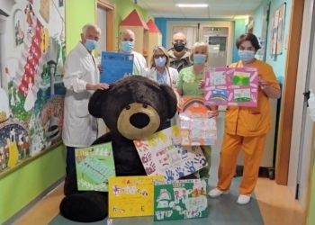 Gradito dono all’Unità Operativa di Pediatria di Orvieto dai piccoli alunni della scuola primaria e d’infanzia “Gianni Rodari”
