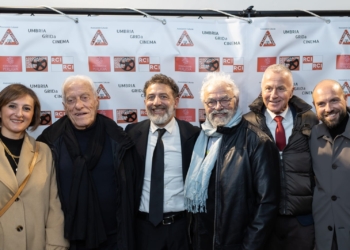 Successo di pubblico alla sfilata del concorso di bellezza internazionale Miss Grand International