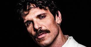 Francesco Montanari in “Play House” al Boni