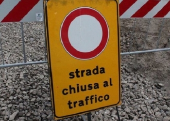 Strada vicinale cimitero di Sugano-San Quirico, strada chiusa