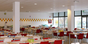 Todi, il Comune a sostegno di mense scolastiche, sport e cultura. Nel bilancio la quota di copertura dei servizi a domanda invididuale