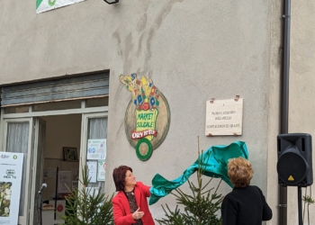 Scoperta la targa per Stefano e Paolo Billarelli al Market solidale di “Senza Monete”