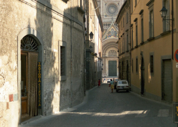 Divieto di transito in via Maitani il 2 aprile