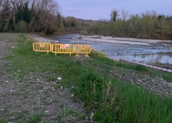 Rinvenuto sospetto ordigno bellico nel Paglia, atteso sopralluogo degli Artificieri