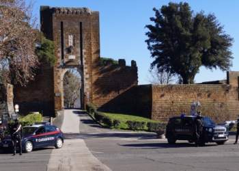 50enne pregiudicato fermato con patente revocata, denunciato dai Carabinieri