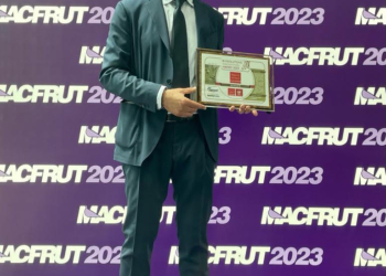 Farina di Basalto® a Festambiente mette in pratica i suoi prodotti con i nebulizzatori Martignani, in collaborazione con Residui Zero