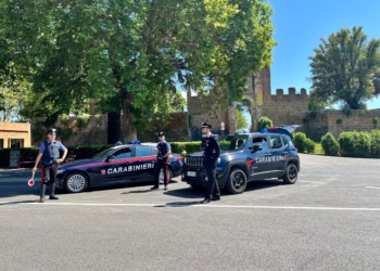 Intensa attività di controllo dei carabinieri di Orvieto sul territorio, sequestrati una pistola e un coltello