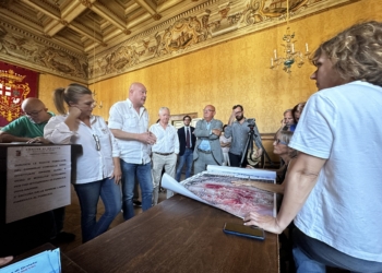 Eolico, consegnato un documento con cui si chiede l’impegno del Comune a ricorrere contro la pronuncia del Cdm