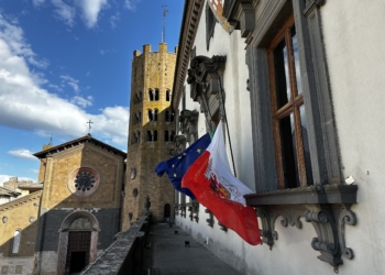 Morte Giorgio Napolitano, bandiere a mezz’asta in Comune