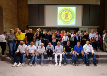 Grande Festa per il 50esimo della Castellana: sfilata di big e di ricordi a Palazzo del Popolo