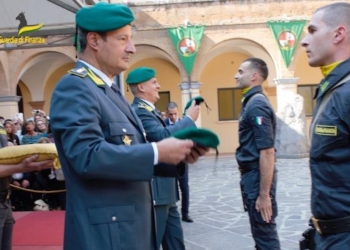 Cerimonia di consegna del basco verde alla Caserma Monte Grappa
