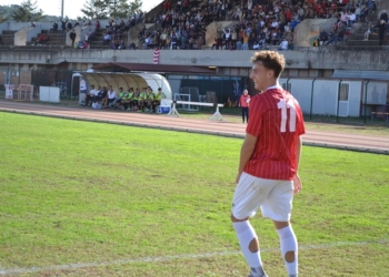 Il derby è biancorosso