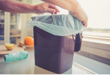 Raccolta differenziata, dal 16 dicembre la distribuzione dei sacchetti biocompostabili