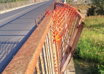 Ponte dell’Adunata, Anas: “Il progetto del nuovo Ponte sarà inviato al Ministero”. Intanto si provece al ripristino dei parapetti