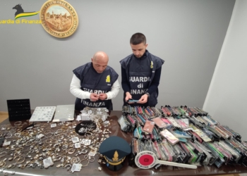 Intensificati i controlli della Gdf a tutela dei consumatori in vista del periodo natalizio