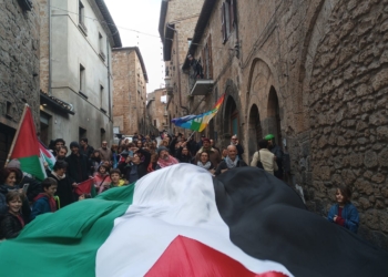 “Stop genocidio del popolo palestinese”, manifestazione per le vie di Orvieto
