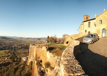 Quartiere San Giovenale, Tardani: “Cerchiamo soluzioni per garantire più posti auto ai residenti nel centro storico”