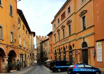Todi, individuato uno dei vandali della città