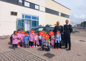 I carabinieri di Orvieto incontrano i bambini della scuola dell’infanzia per parlare di educazione civica