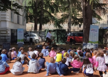 Scuole Viaggianti: terza tappa per il tour (teatrale) della sostenibilità. Premiate anche le scuole orvietane