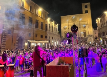 Todi pronta a vivere la sua “Notte Bianca”. Sei le location del centro storico individuate come palchi musicali