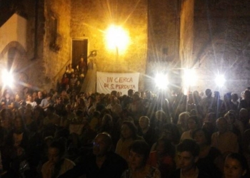 Fedeli a raccolta per “In cerca di Santa Perduta”