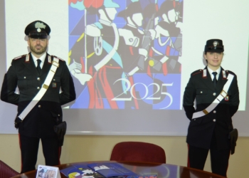 Presentata l’edizione 2025 del Calendario Storico dell’Arma dedicata a “I Carabinieri e i giovani”