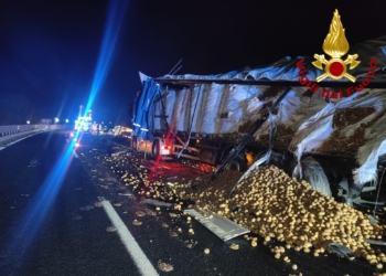 A1, incidente tra mezzi pesanti 5 Km dopo Orvieto. Traffico scorre su una corsia