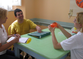 Al Centro il Girasole la borsa di studio Raffaele Brancaleoni 2025: “Quando la solidarietà favorisce anche la formazione”