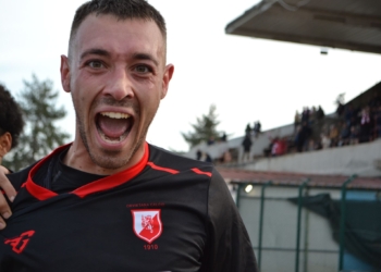 Dall’acqua all’erba del campo da calcio: il percorso di Matteo Panattoni, adesso centravanti dell’Orvietana