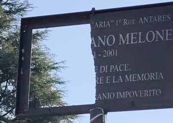 Atto vandalico ai giardini dello Scalo: spaccata la targa dedicata a Stefano Melone