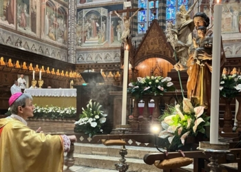 Solennità di San Giuseppe: “I figli non hanno bisogno di “genitori amici” ma di adulti che sappiano reggere il peso del proprio ruolo”