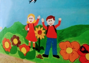 Girasoli, papaveri rossi, coccinelle .. la 4C di Ciconia trasforma le pareti della scuola in un posto da fiaba