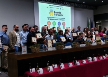 Dall’Umbria alla Sardegna, l’Italia brassicola  celebra i vincitori del Premio Cerevisia 2025: 27 birrifici sul podio