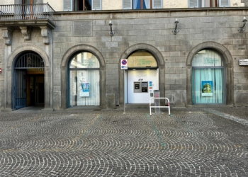 Tre nuovi stalli di sosta per il carico e scarico merci in Piazza della Repubblica