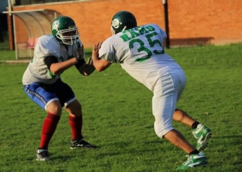 Bruno Danovaro, “l’uomo più forte del mondo”, gioca la partita perfetta di Football Americano a Orvieto