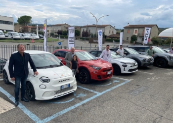 Taglio del nastro per il nuovo showroom PaciAutoQuattro: il futuro della mobilità è qui