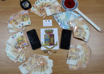 Truffano un’anziana in Provincia di Pistoia: la Polizia denuncia due ragazzi tra cui un 15enne