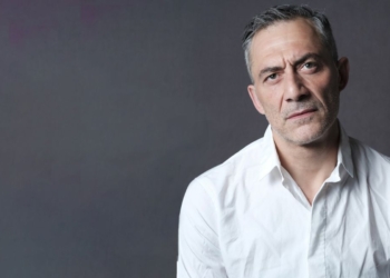 “Amleto²”, al Teatro Mancinelli arriva lo spettacolo cult di Filippo Timi