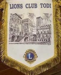Il Lions Club Todi insignito del “Leone d’Argento” al Congresso d’Autunno del Distretto 108L