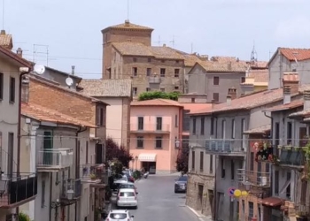 “A Natale regalati Orvieto”, apre i battenti la pista di ghiaccio