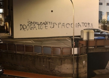 Scritta intimidatoria contro l’assessore Sacripanti, Fdi: “Totale soldarietà”